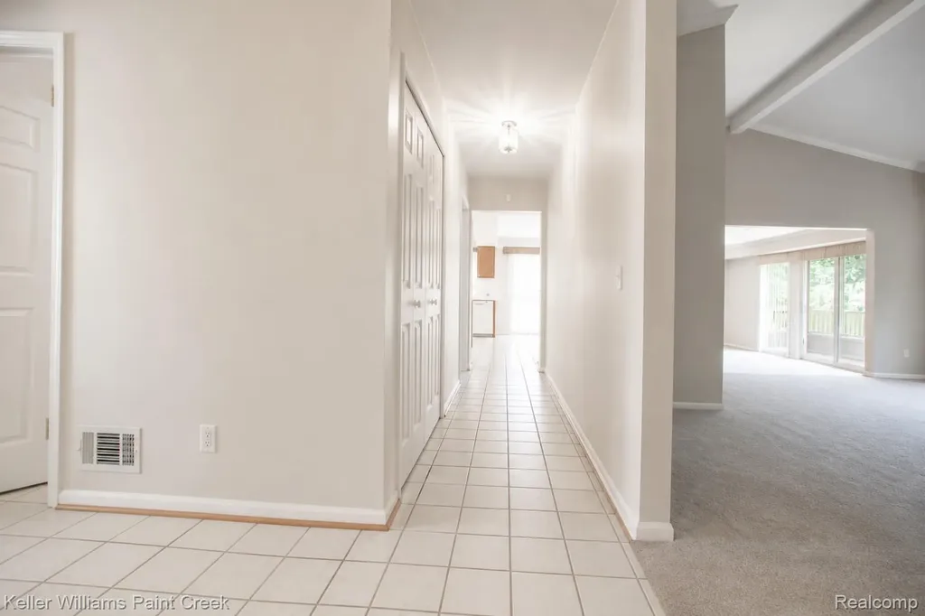 1447 Oakstone Drive Rochester Hills City MI 48309