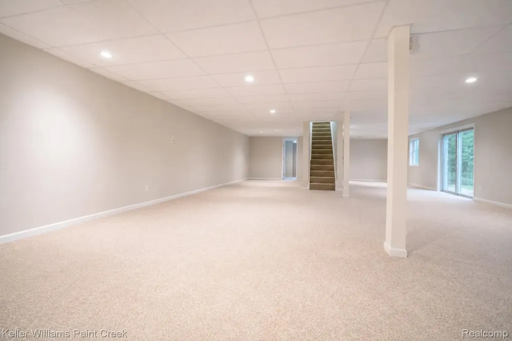 1447 Oakstone Drive Rochester Hills City MI 48309