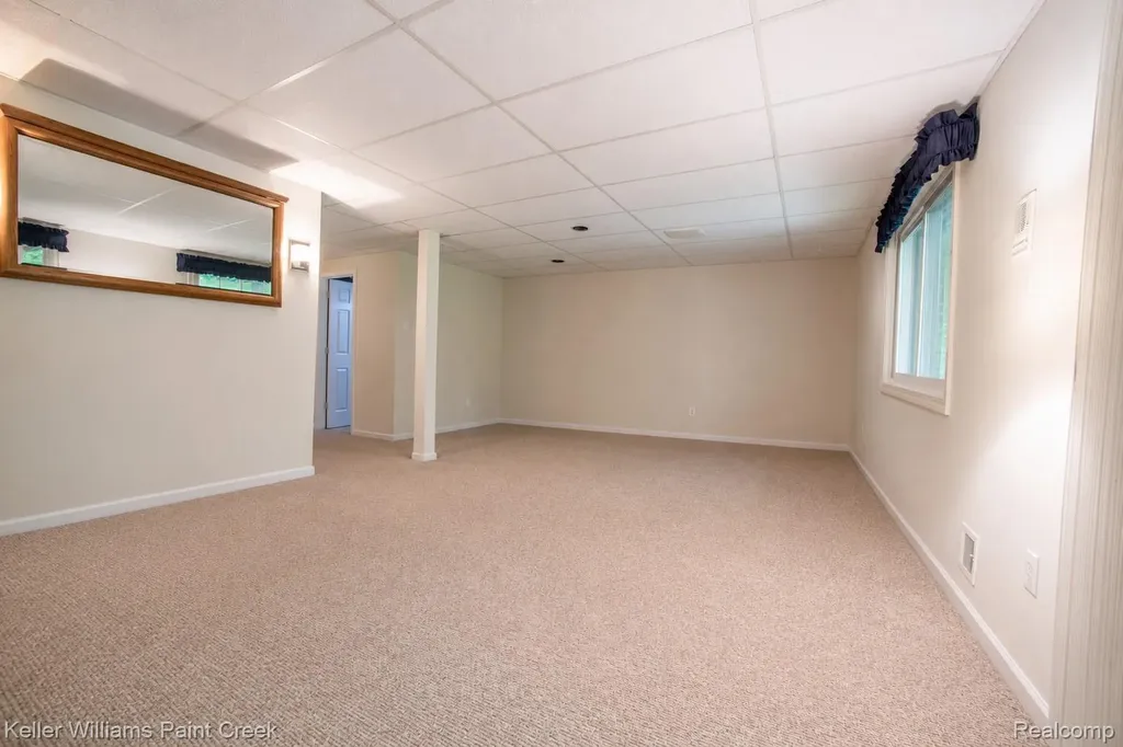 1447 Oakstone Drive Rochester Hills City MI 48309