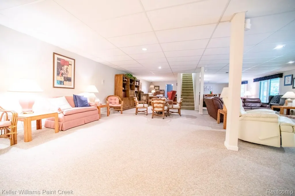 1447 Oakstone Drive Rochester Hills City MI 48309