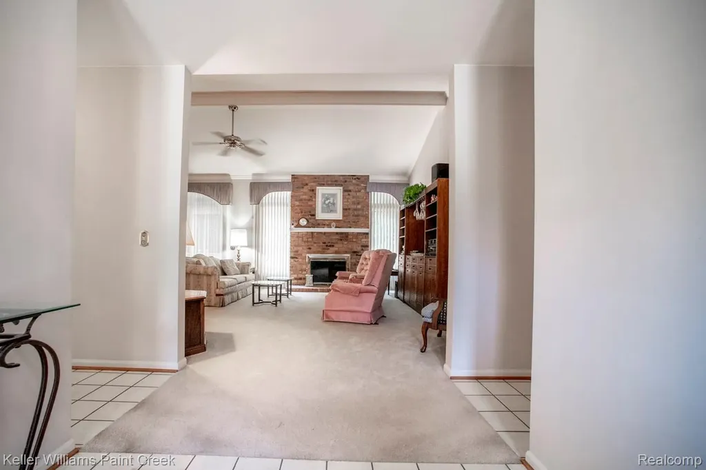 1447 Oakstone Drive Rochester Hills City MI 48309