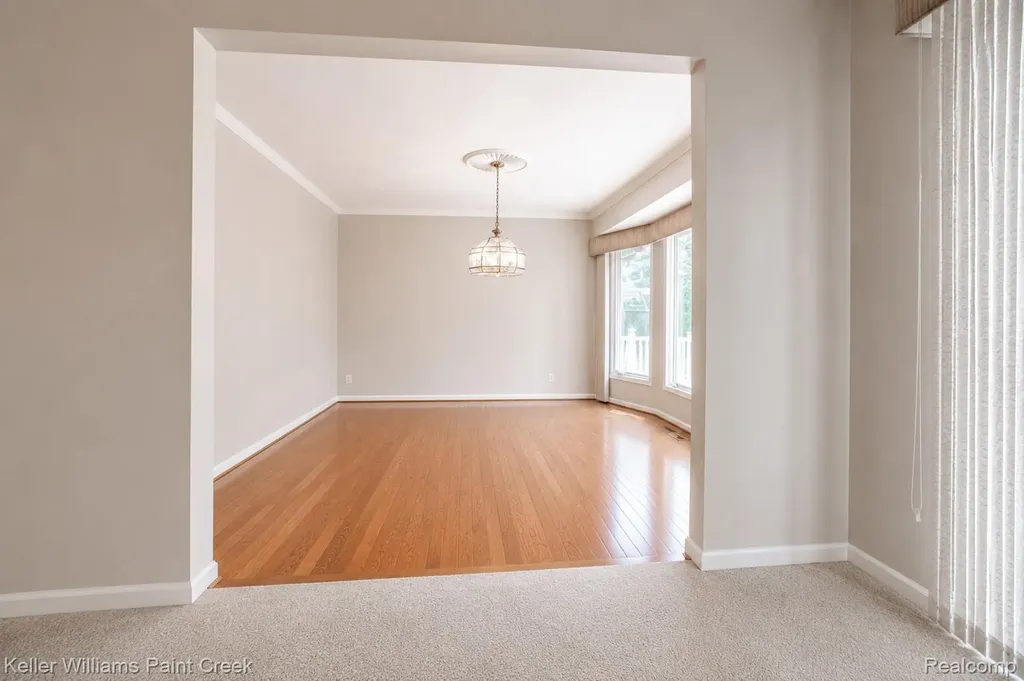 1447 Oakstone Drive Rochester Hills City MI 48309