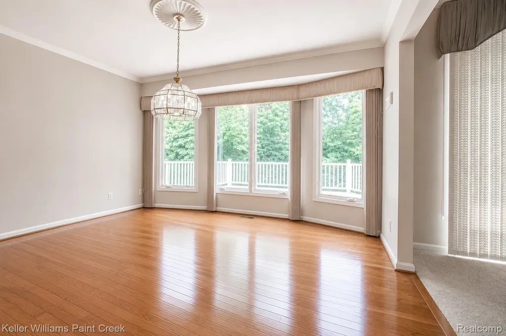 1447 Oakstone Drive Rochester Hills City MI 48309