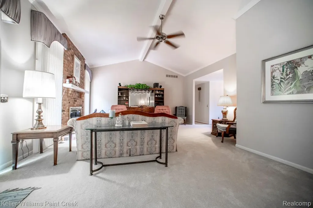 1447 Oakstone Drive Rochester Hills City MI 48309