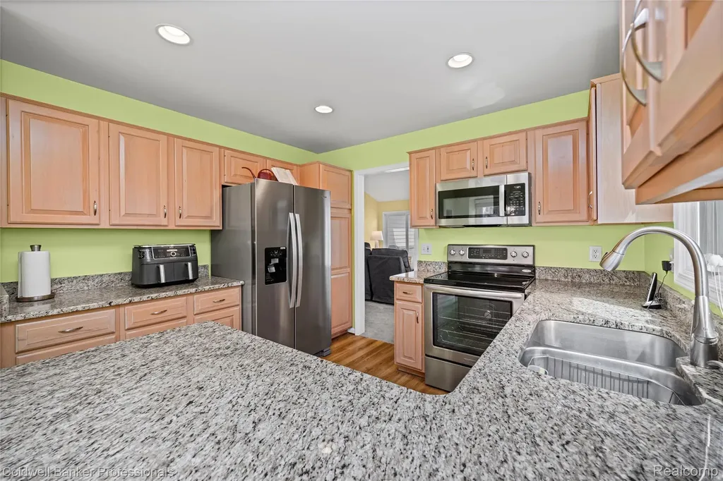 52505 Westcreek Drive Macomb Township MI 48042