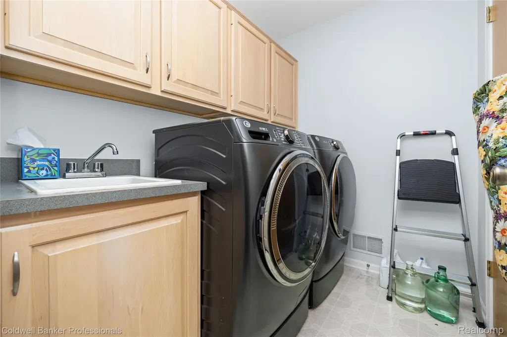 52505 Westcreek Drive Macomb Township MI 48042