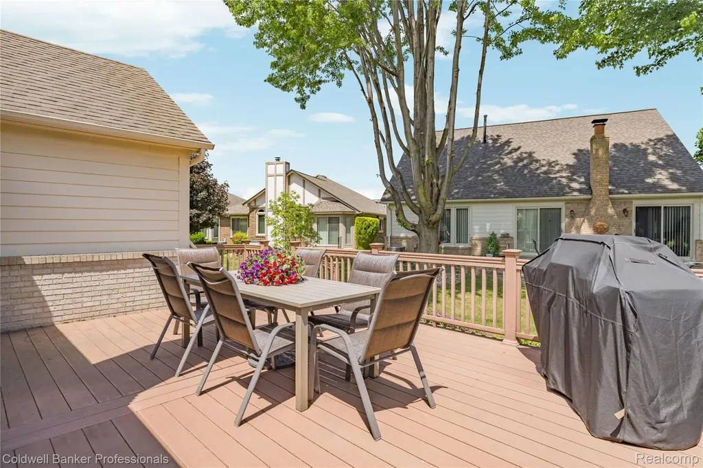 52505 Westcreek Drive Macomb Township MI 48042