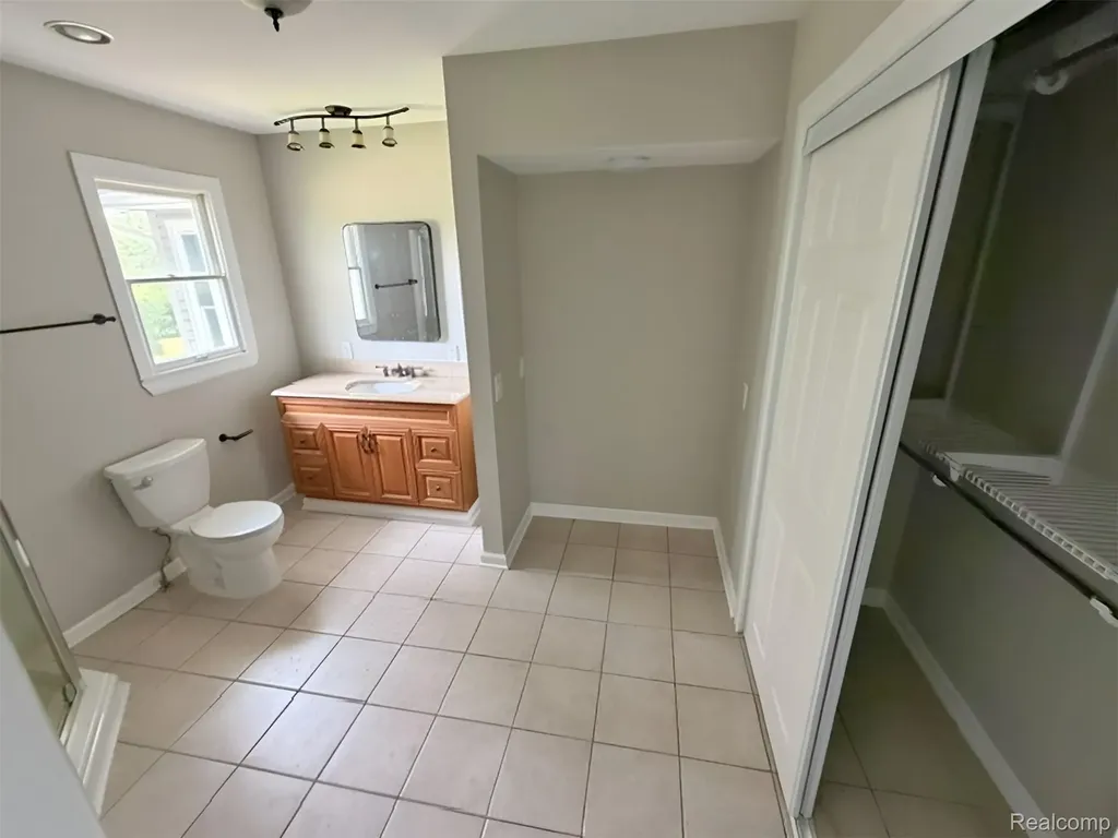 140 Darwin Road Putnam Township MI 48169