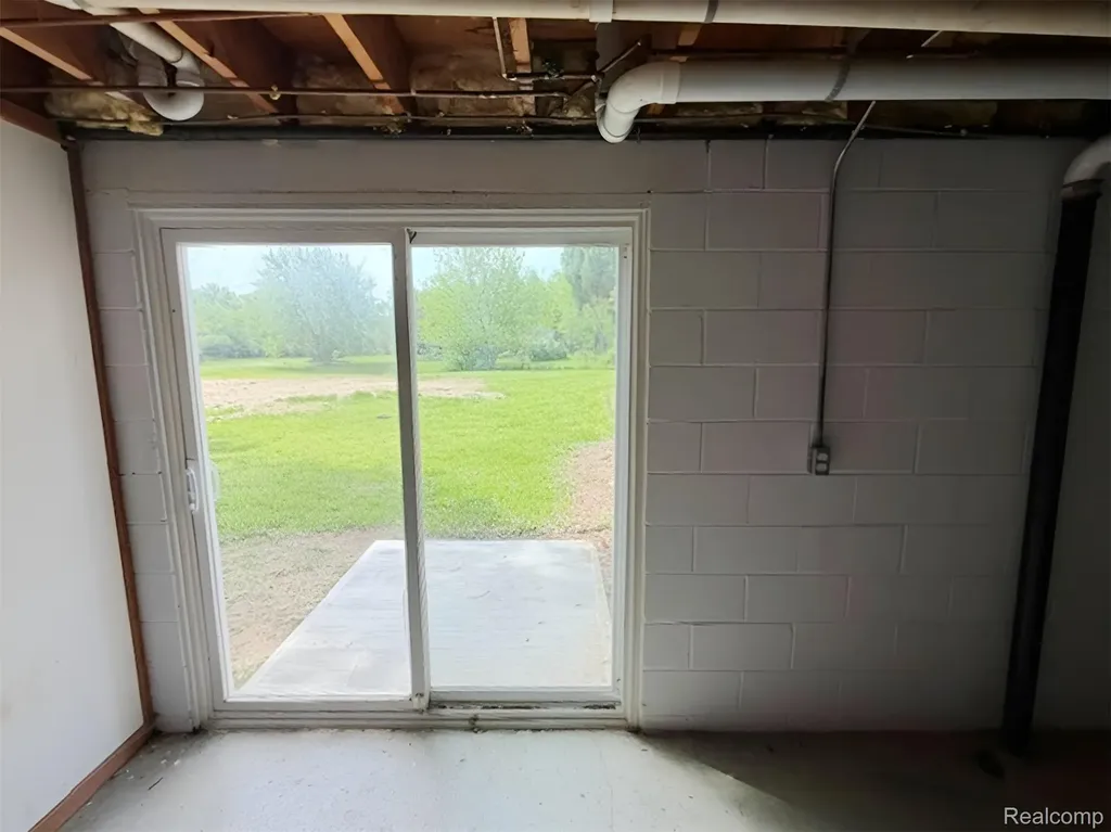140 Darwin Road Putnam Township MI 48169