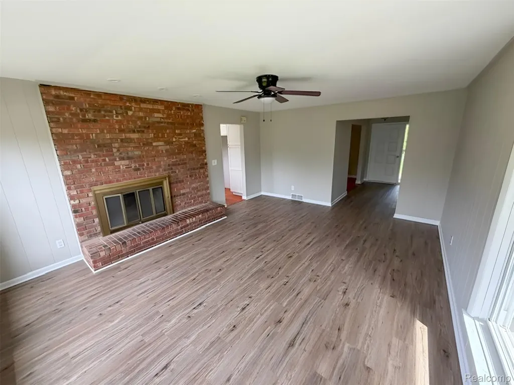 140 Darwin Road Putnam Township MI 48169