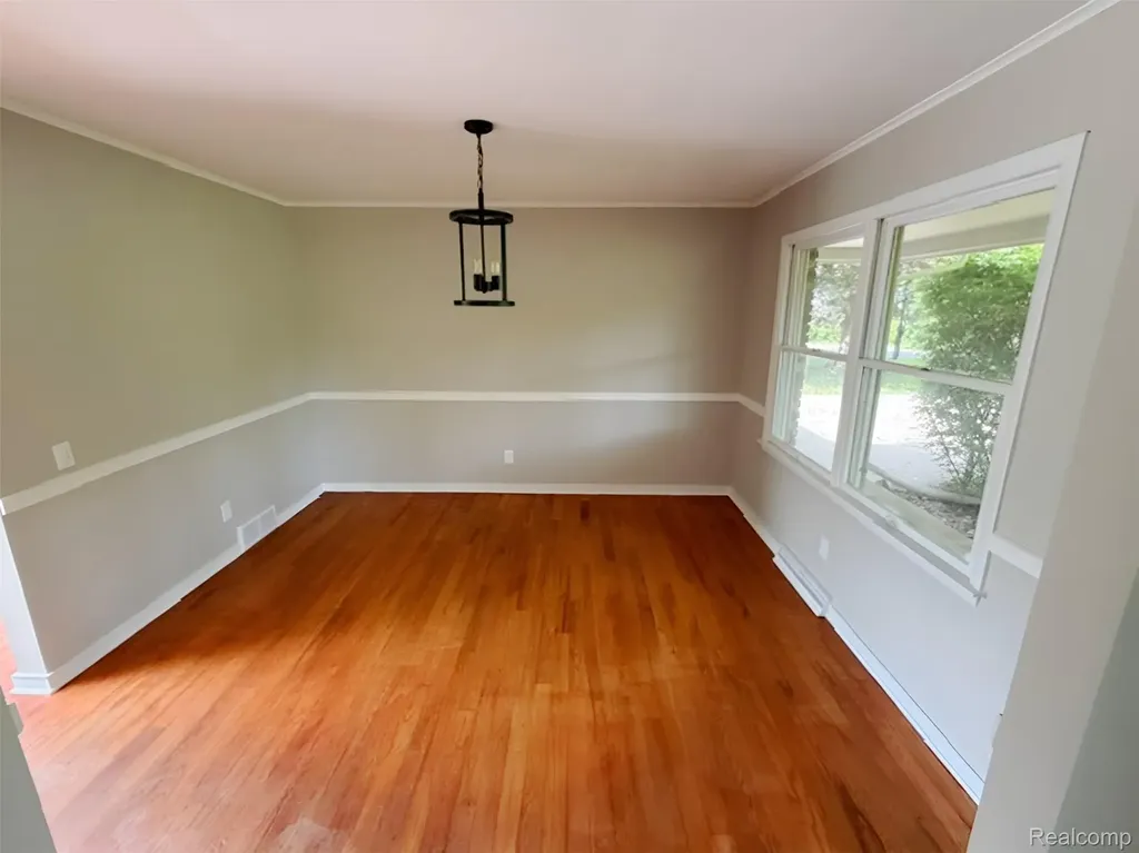 140 Darwin Road Putnam Township MI 48169