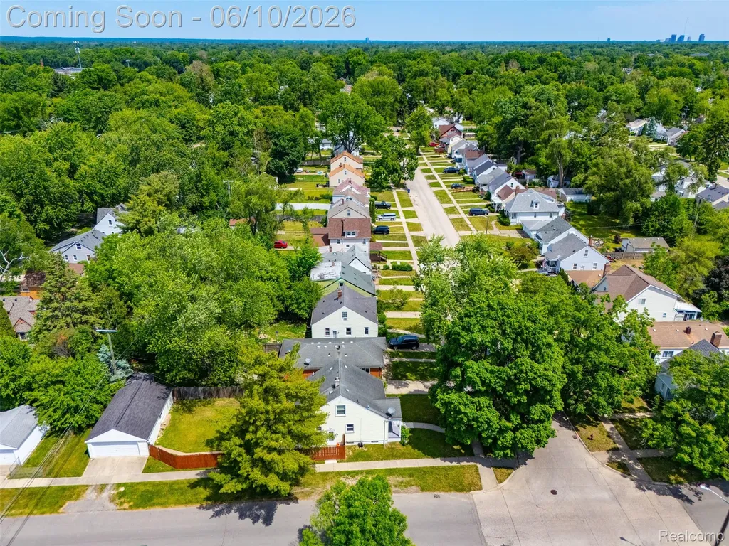 15509 Wakenden Redford Charter Township MI 48239