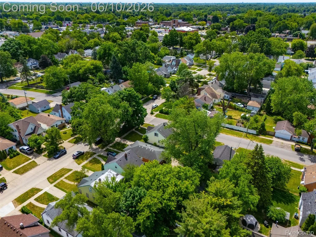 15509 Wakenden Redford Charter Township MI 48239