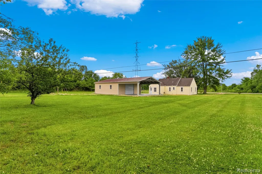 3241 E Frances Road Thetford Township MI 48420