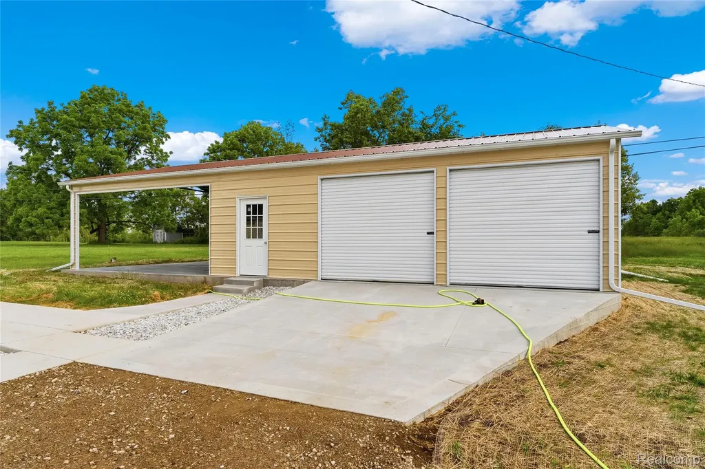 3241 E Frances Road Thetford Township MI 48420