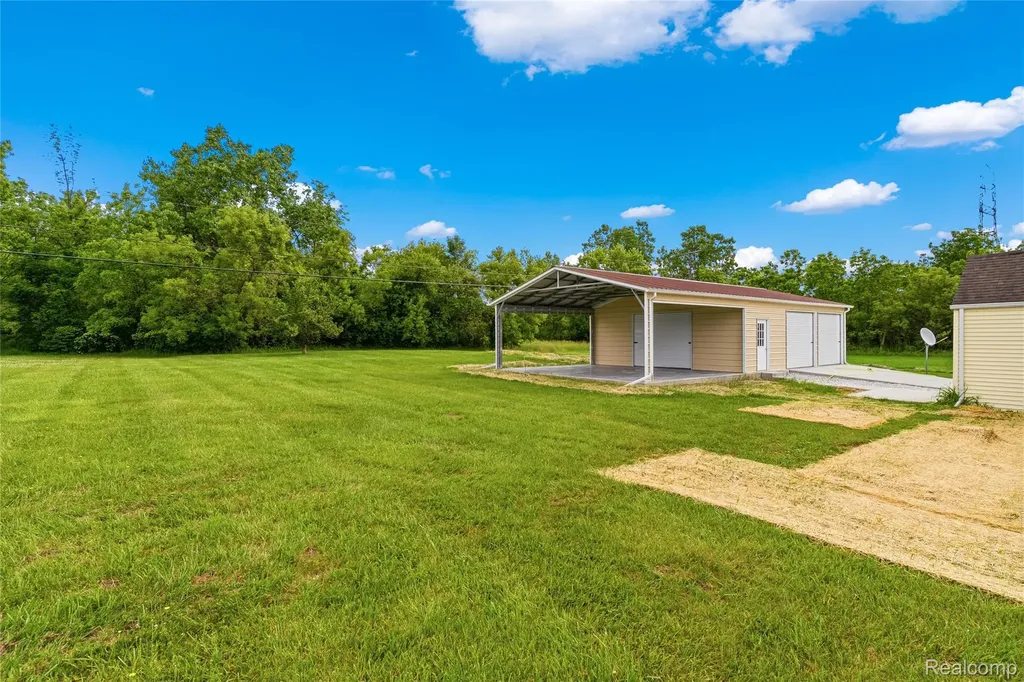 3241 E Frances Road Thetford Township MI 48420