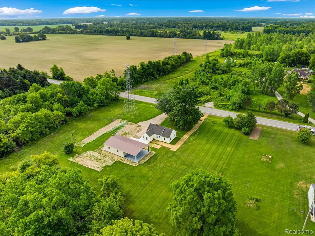 3241 E Frances Road Thetford Township MI 48420