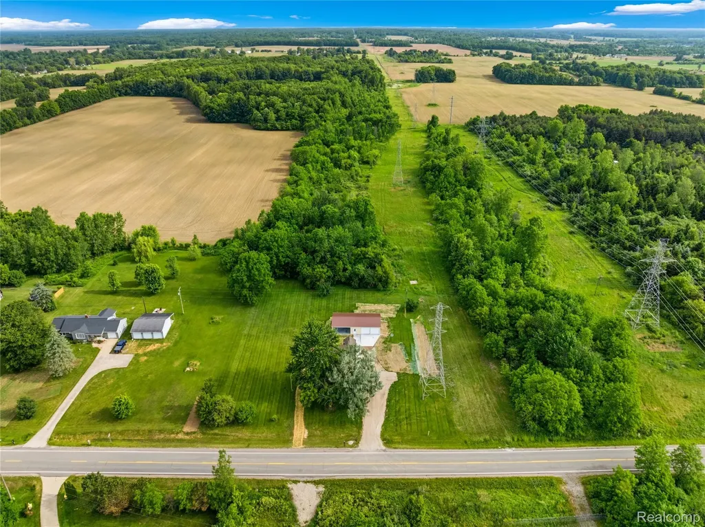 3241 E Frances Road Thetford Township MI 48420