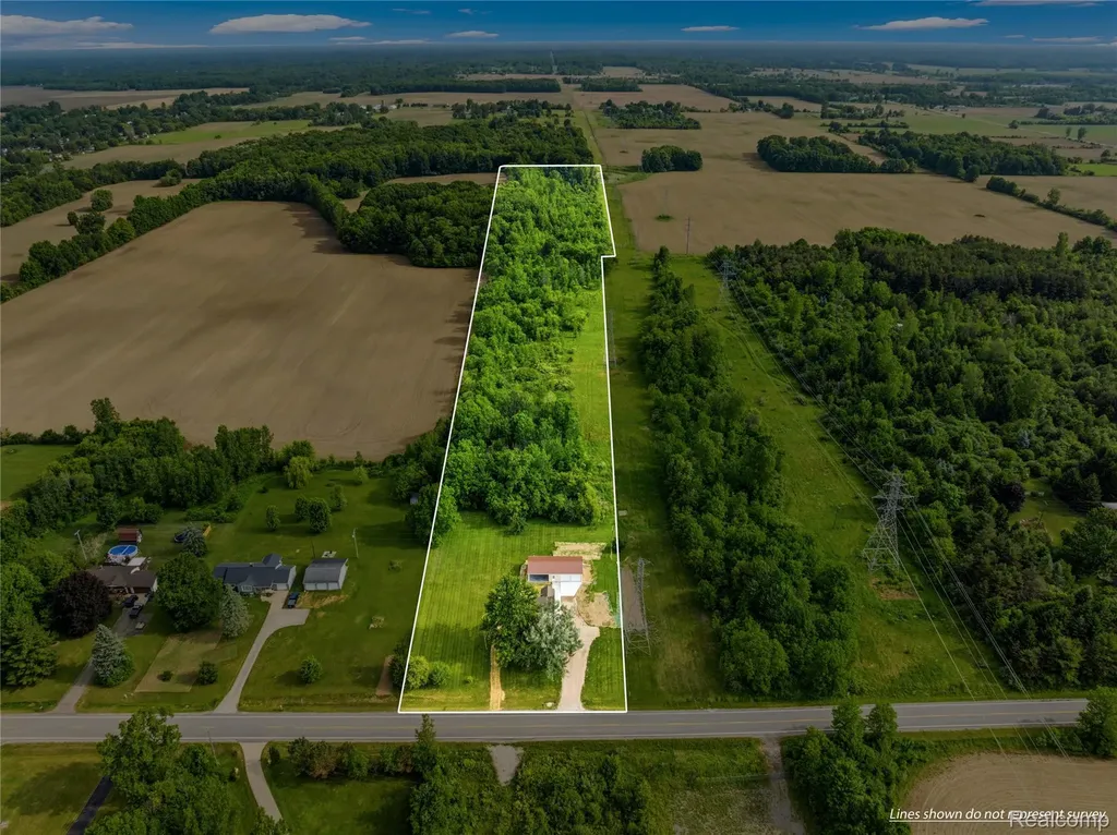 3241 E Frances Road Thetford Township MI 48420