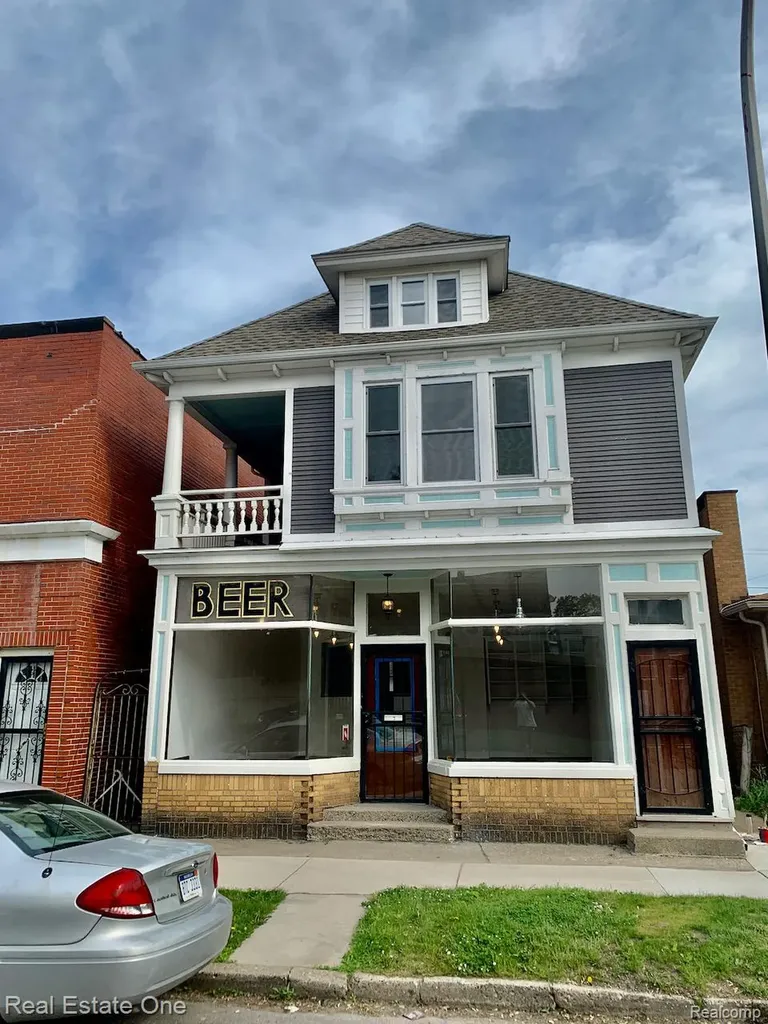 2454 Florian Street Hamtramck City MI 48212