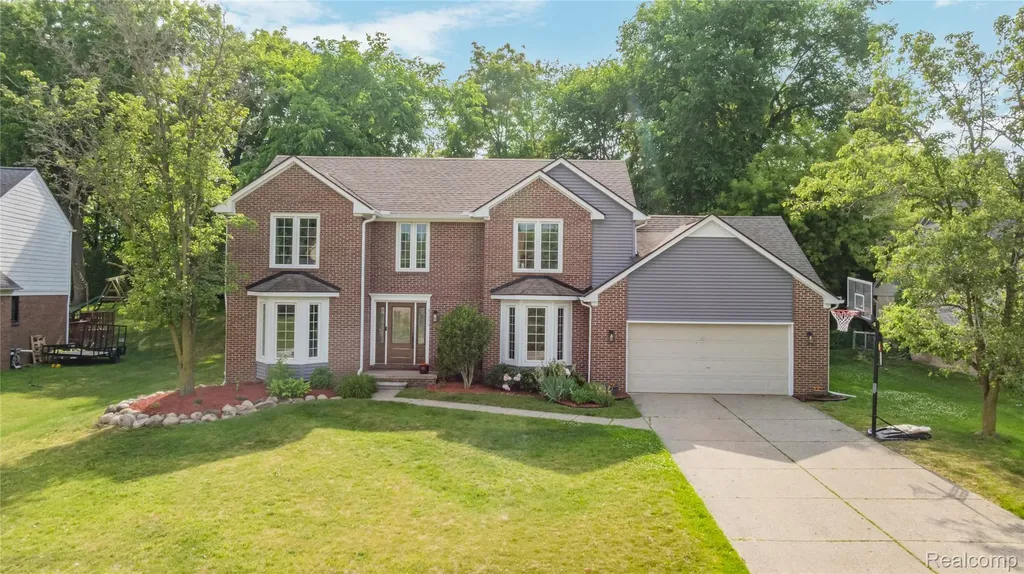 30975 Sunderland Drive Farmington Hills City MI 48331