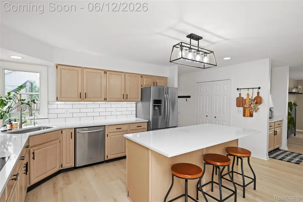 30975 Sunderland Drive Farmington Hills City MI 48331