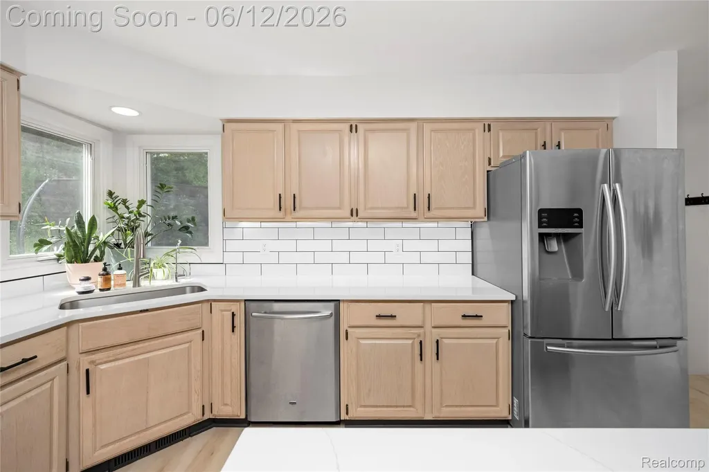 30975 Sunderland Drive Farmington Hills City MI 48331