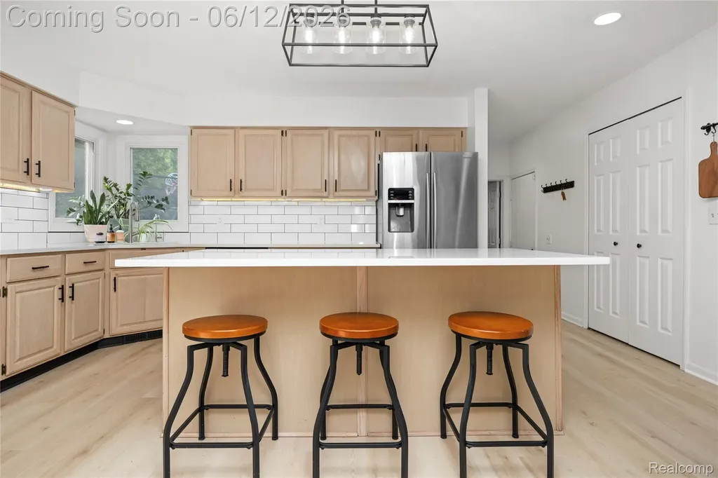30975 Sunderland Drive Farmington Hills City MI 48331