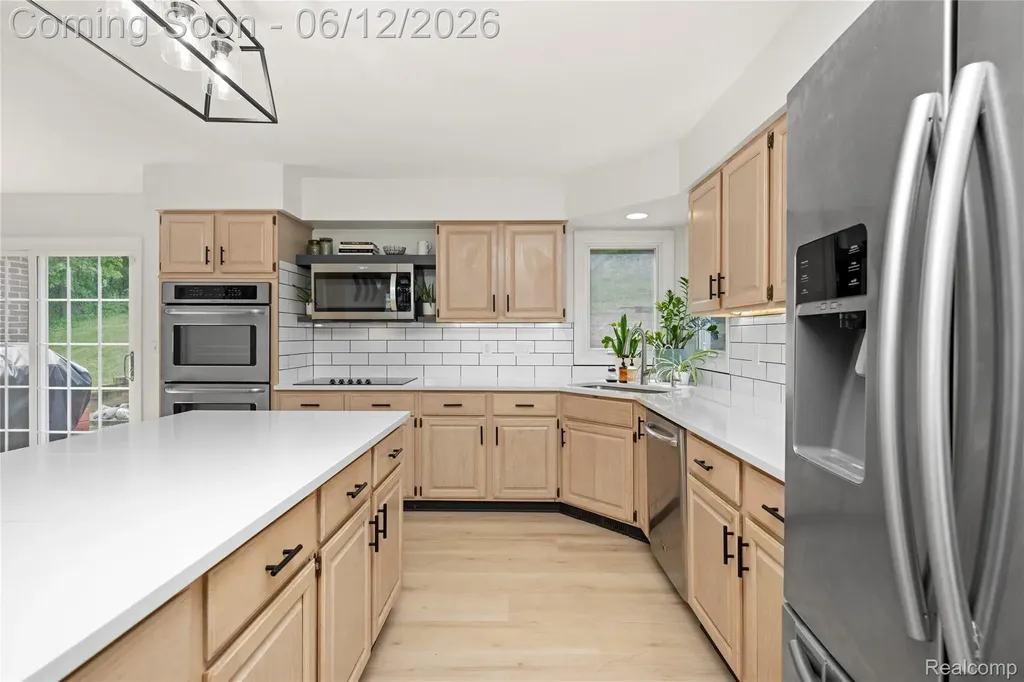 30975 Sunderland Drive Farmington Hills City MI 48331