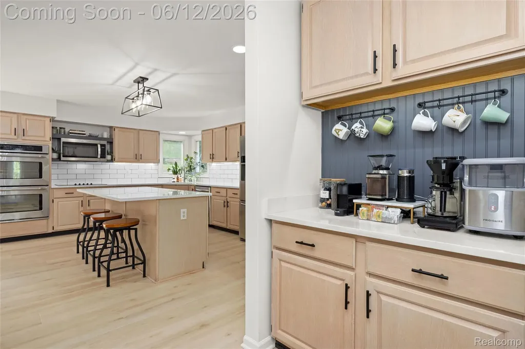 30975 Sunderland Drive Farmington Hills City MI 48331