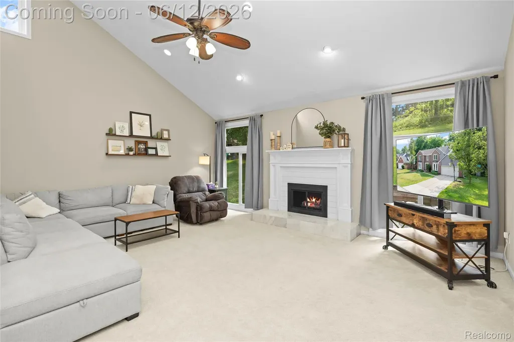 30975 Sunderland Drive Farmington Hills City MI 48331