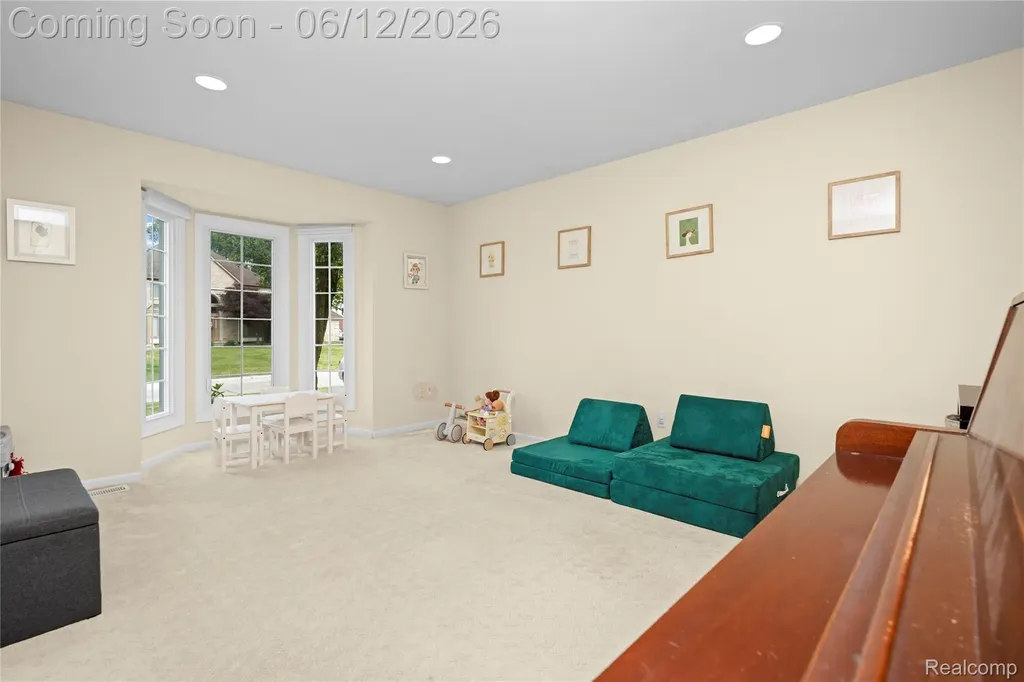 30975 Sunderland Drive Farmington Hills City MI 48331