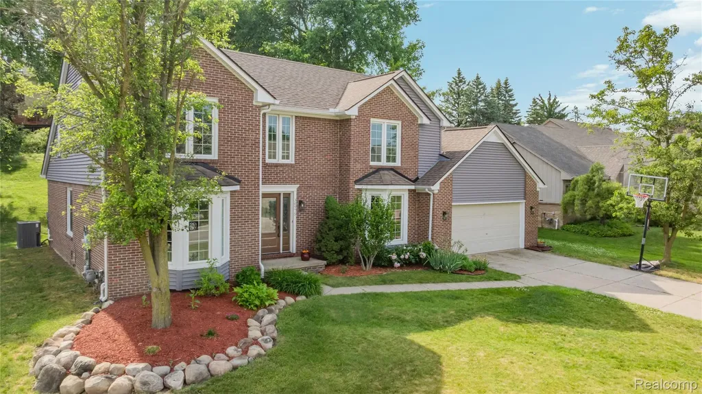 30975 Sunderland Drive Farmington Hills City MI 48331
