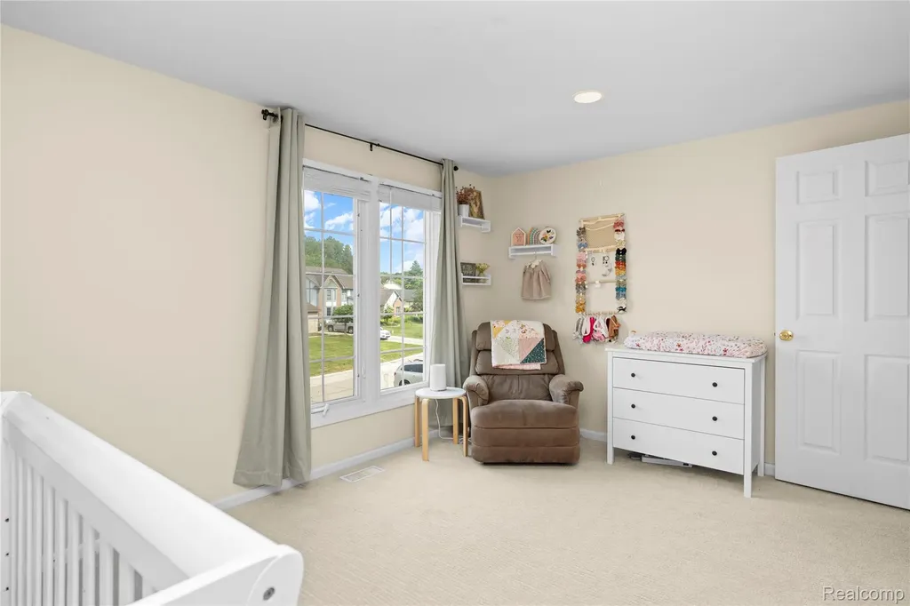 30975 Sunderland Drive Farmington Hills City MI 48331