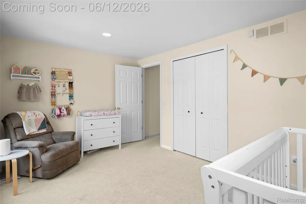 30975 Sunderland Drive Farmington Hills City MI 48331