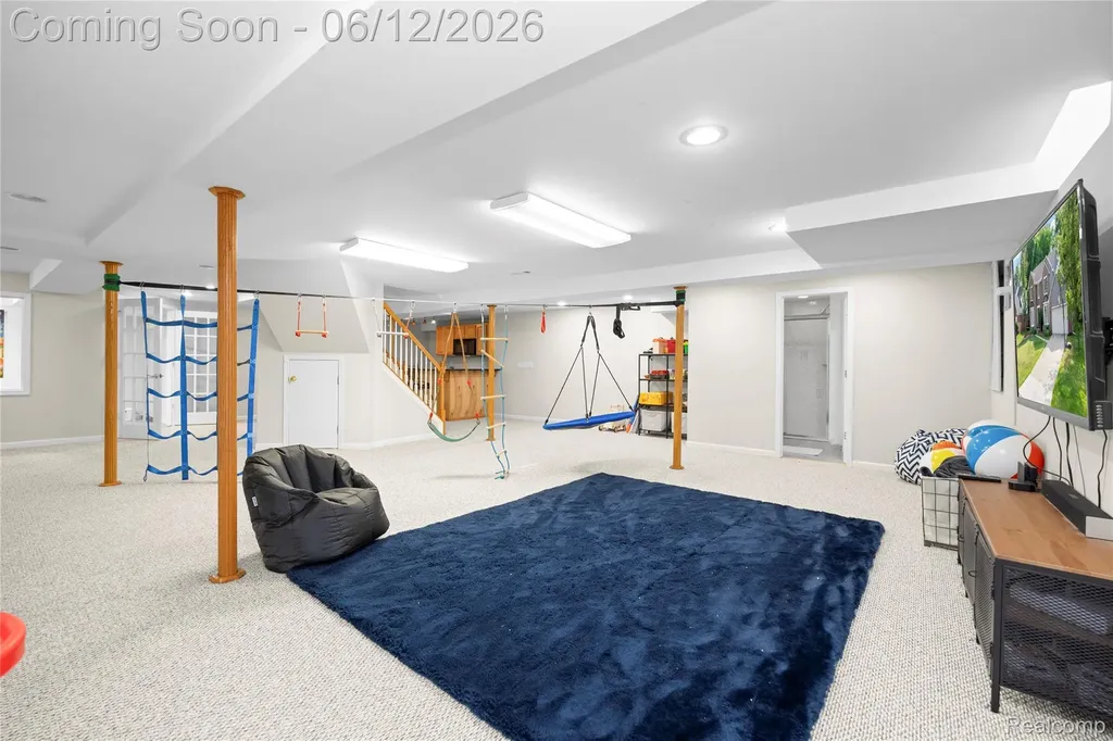 30975 Sunderland Drive Farmington Hills City MI 48331