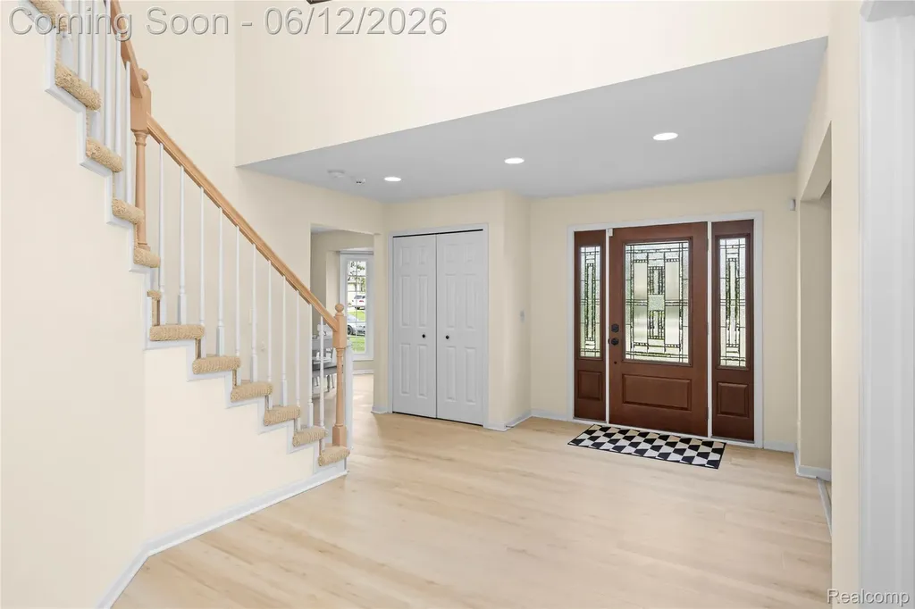 30975 Sunderland Drive Farmington Hills City MI 48331