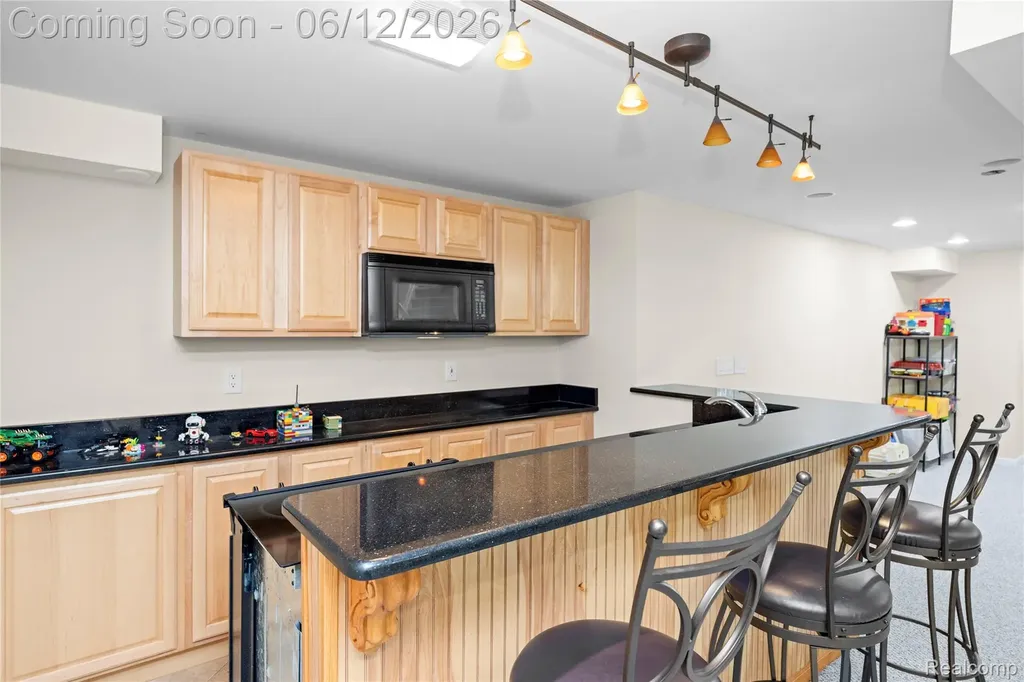 30975 Sunderland Drive Farmington Hills City MI 48331