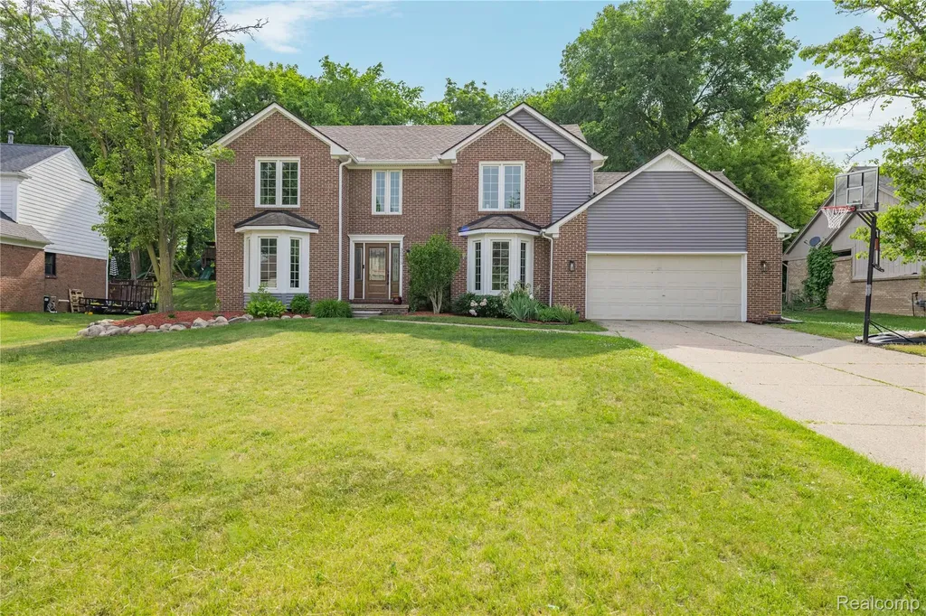 30975 Sunderland Drive Farmington Hills City MI 48331