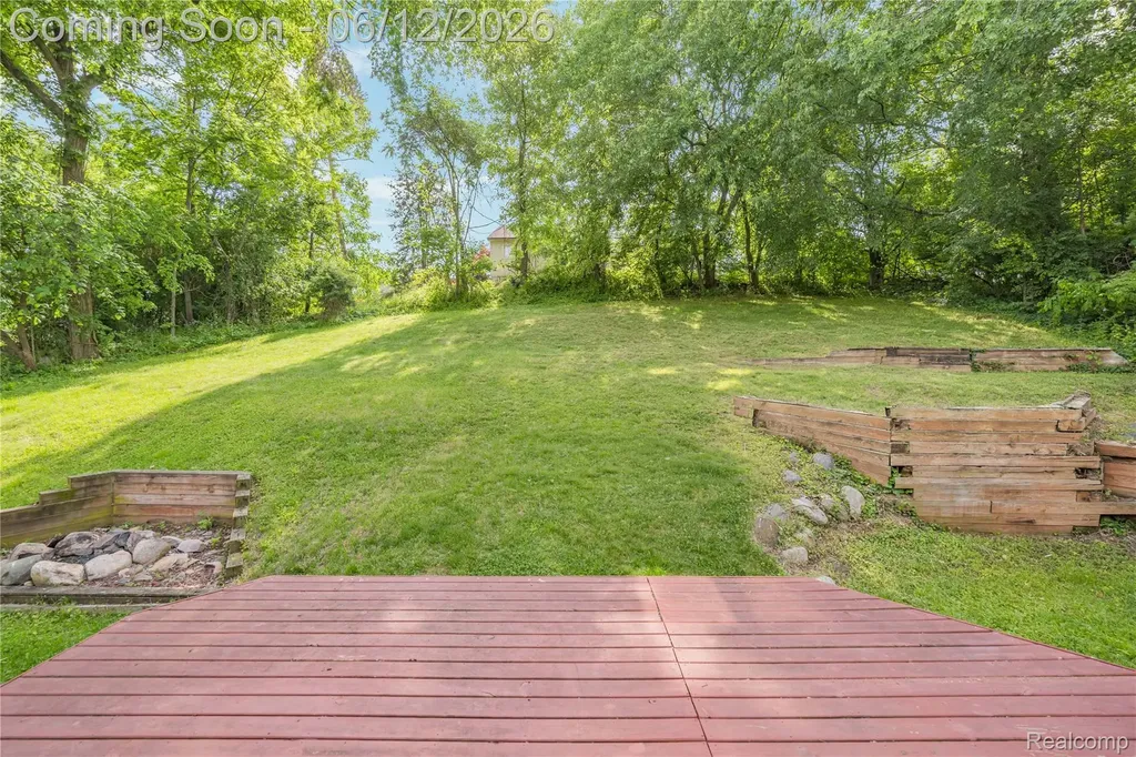 30975 Sunderland Drive Farmington Hills City MI 48331