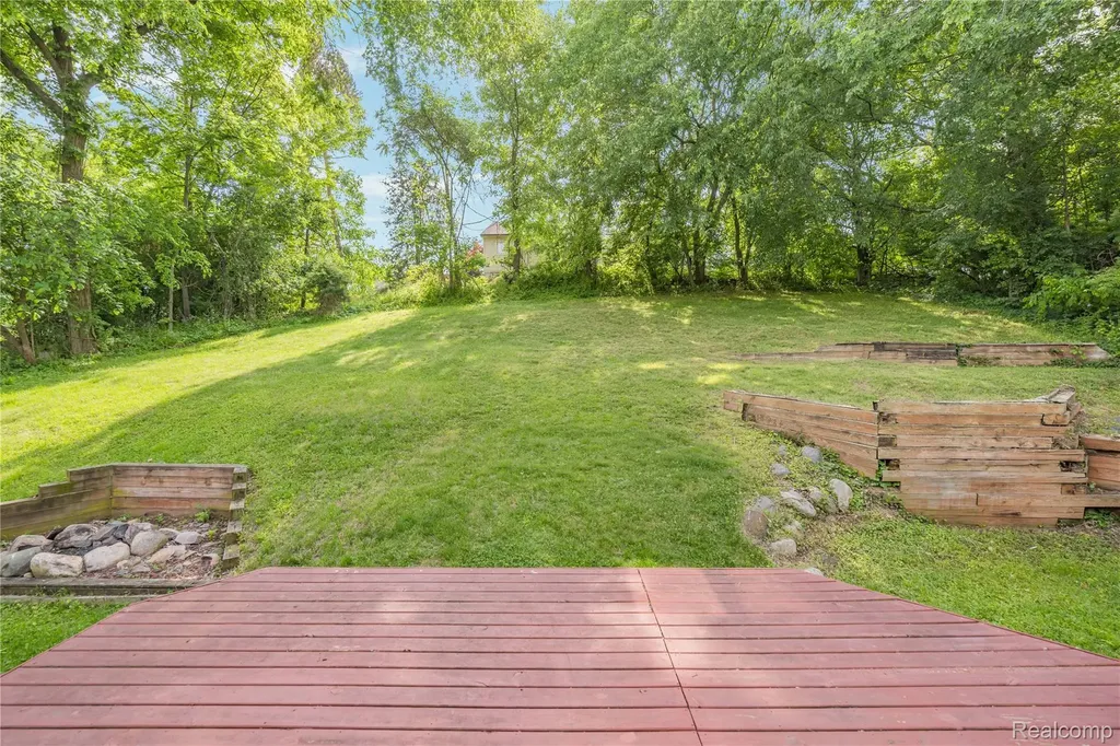 30975 Sunderland Drive Farmington Hills City MI 48331
