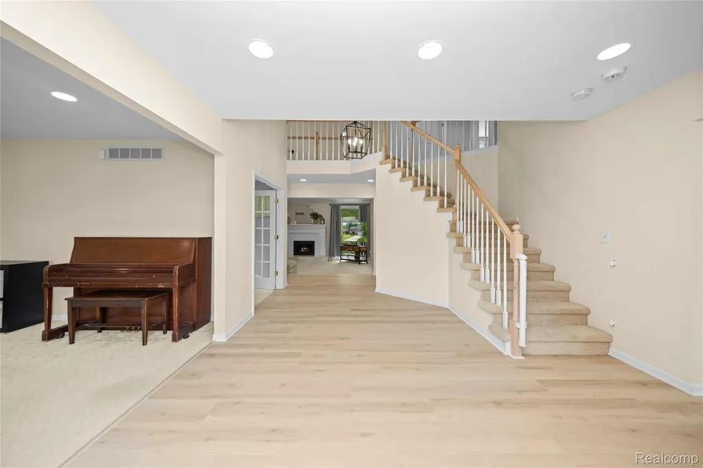 30975 Sunderland Drive Farmington Hills City MI 48331