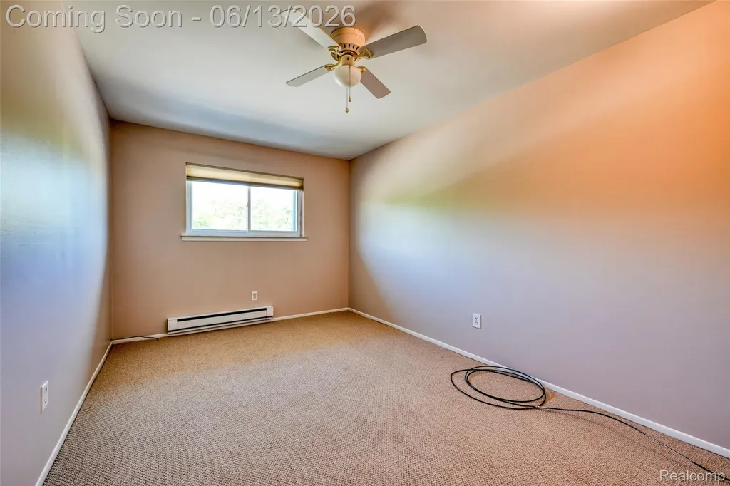 7592 Woodview Street Westland City MI 48185