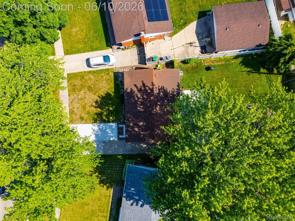 8245 Roosevelt Street Taylor City MI 48180