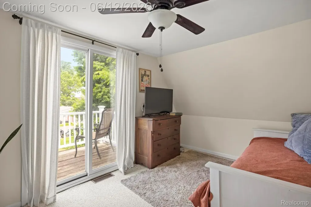 1808 Lombardy Highland Charter Township MI 48356