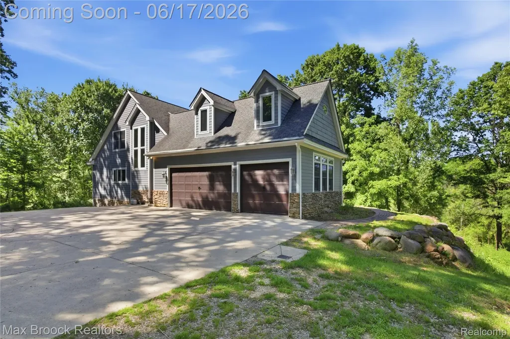 11910 Scott Road Springfield Charter Township MI 48350