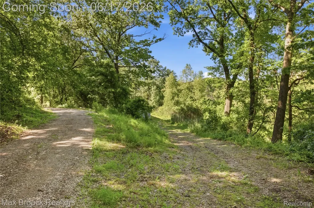 11910 Scott Road Springfield Charter Township MI 48350