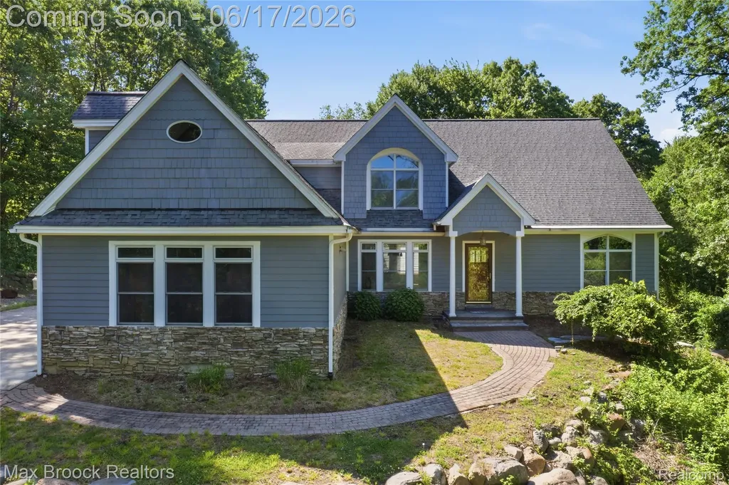 11910 Scott Road Springfield Charter Township MI 48350