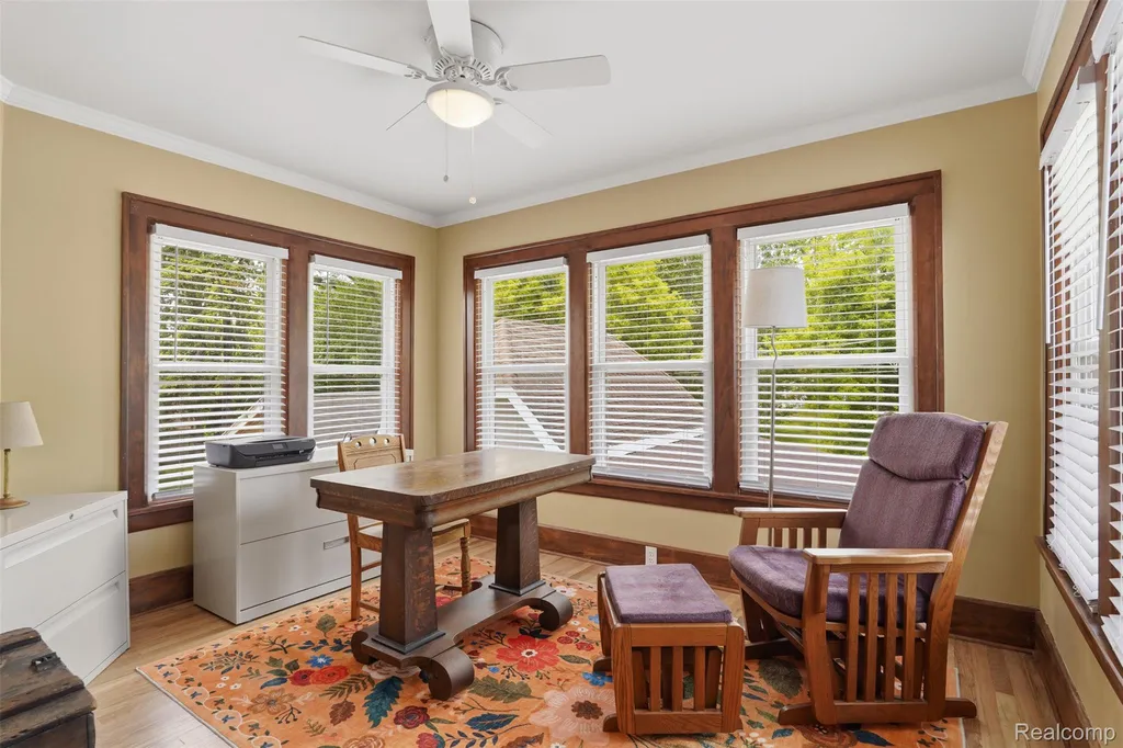 30069 Homedale Lyon Charter Township MI 48165