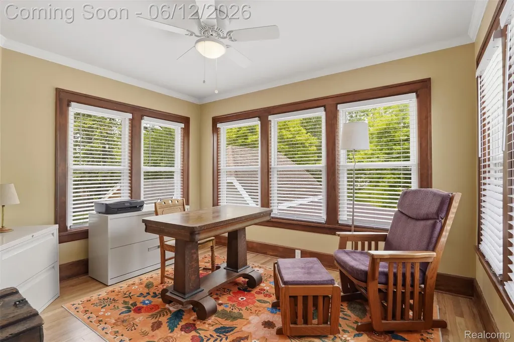 30069 Homedale Lyon Charter Township MI 48165